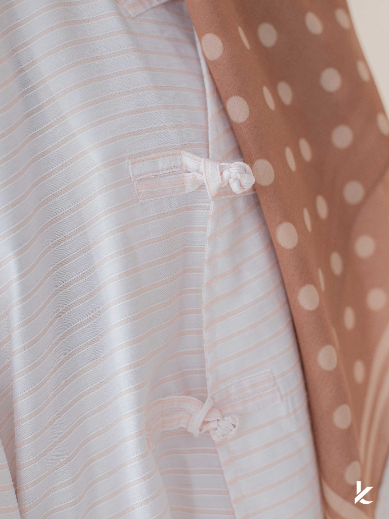 Oriental Top in Peachline