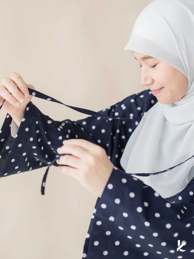 Ease Top in Midnight