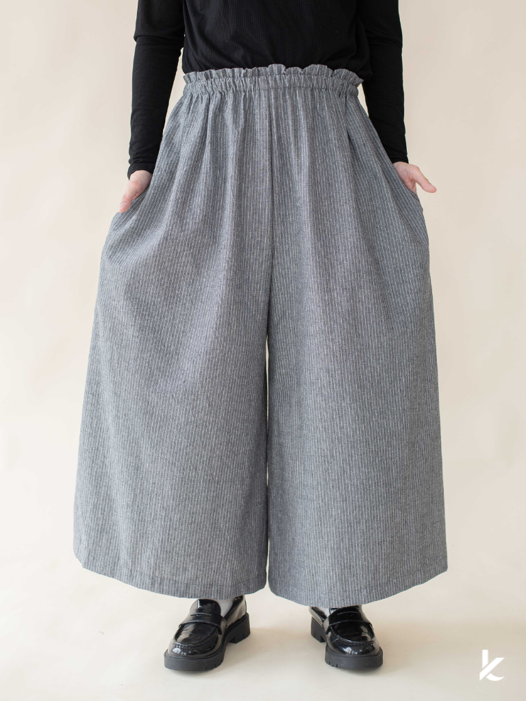 Ordinaire Pant in Charcoal