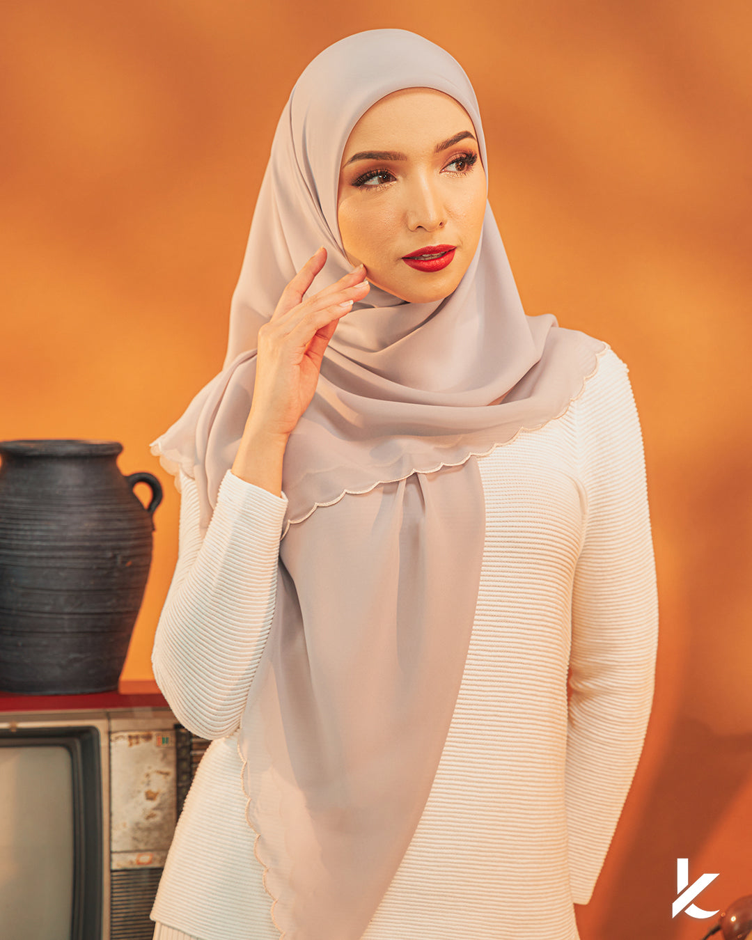 Suri Bawal Sulam in Light Purity