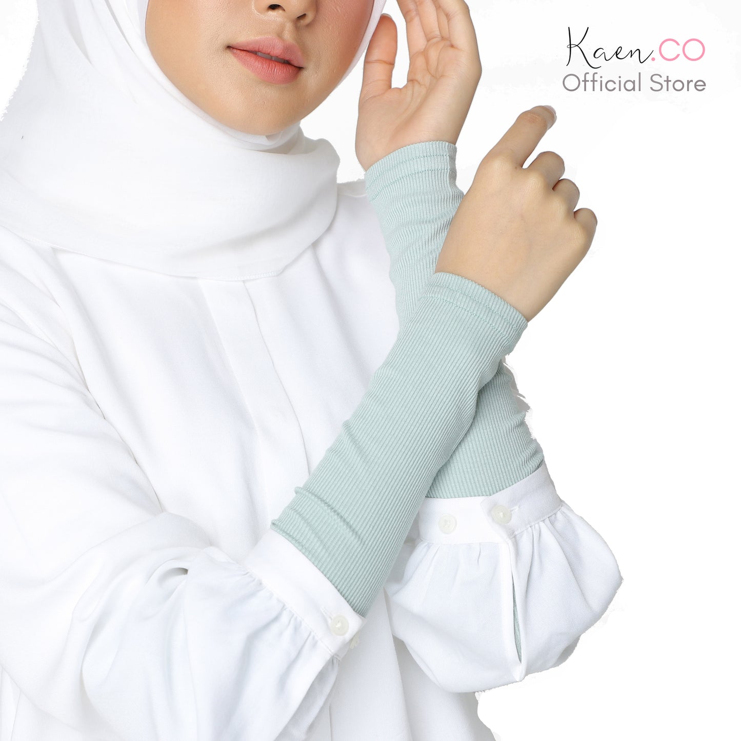 Ribbed Arm Sleeves in Soft Mint