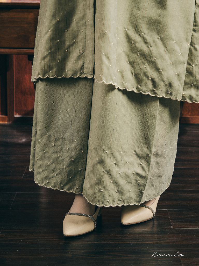 Teh in Matcha Cream + FREE Selendang | Baju Kurung Sulam Klasik Raya 2026