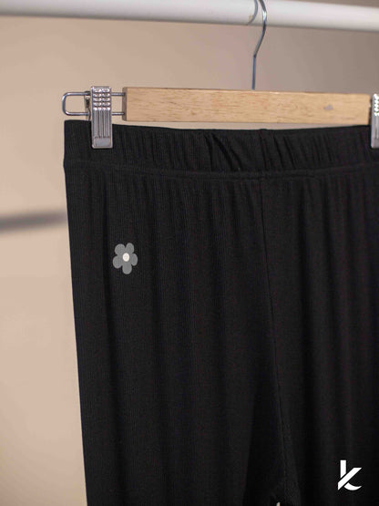 Leg Layer in Black