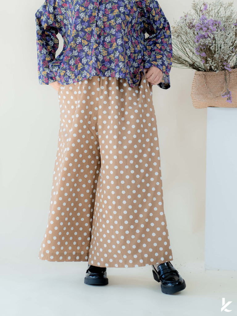 Ordinaire Pant in Toffee Dot