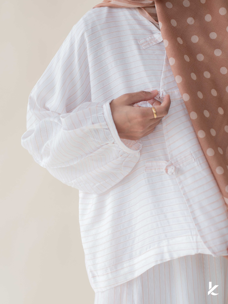 Oriental Top in Peachline