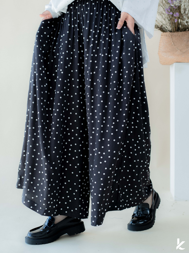 Ordinaire Pant in Noir Dot