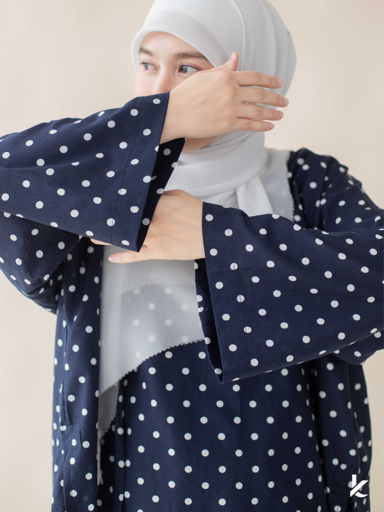 Ease Top in Midnight