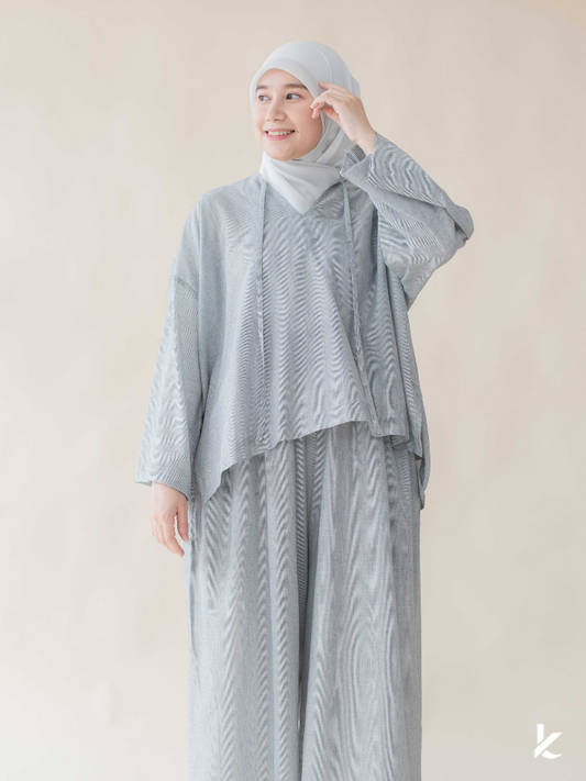 Ease Top in Dust