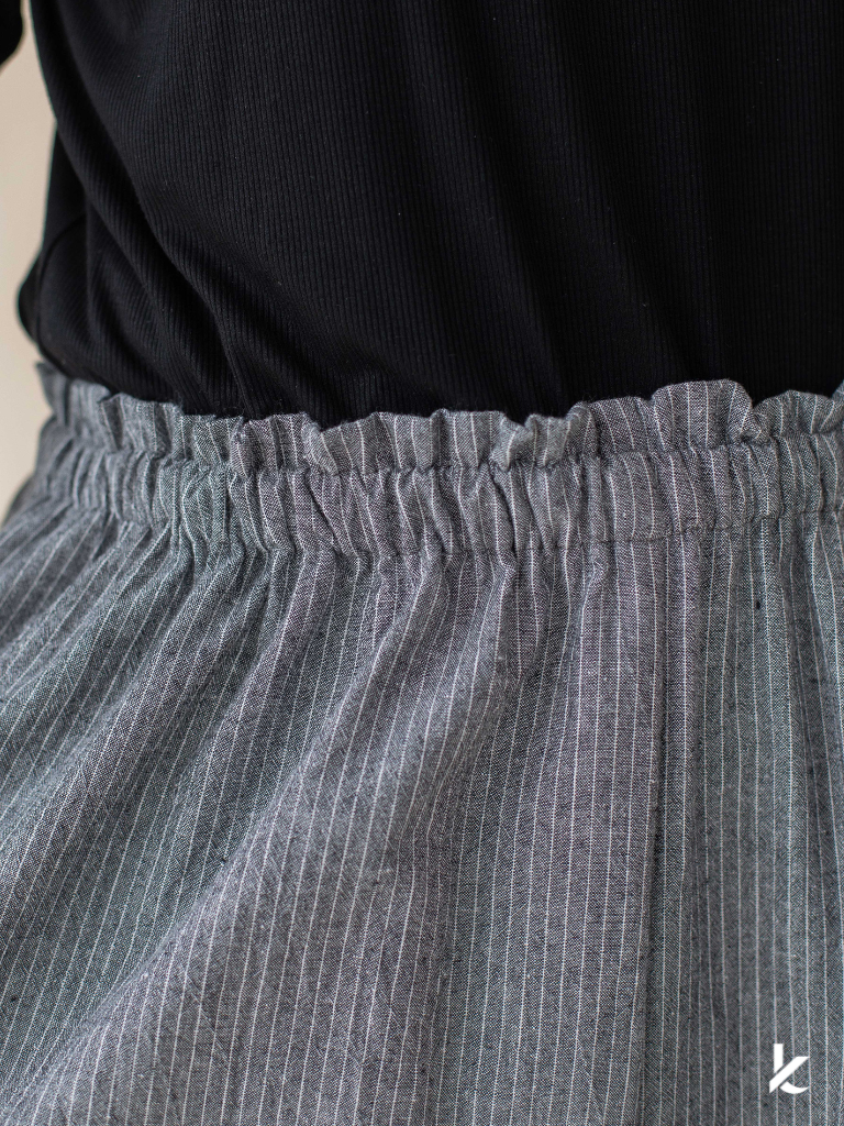 Ordinaire Pant in Charcoal