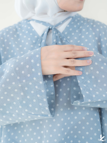 Ease Top in Cloudy Polka