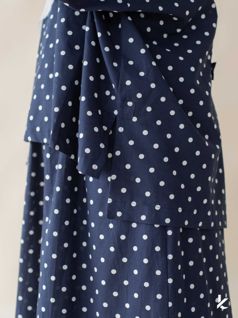 Ease Top in Midnight