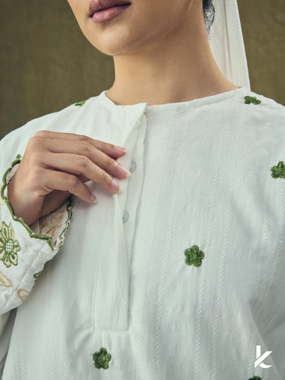 Laima Kurung Putih+ FREE Selendang | Baju Kurung Sulam Klasik 2025