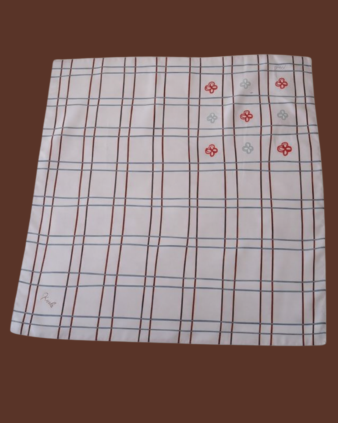 Bawal Playful in Petal Lines