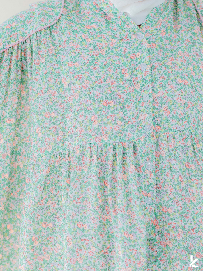 [TOP ONLY] Ma Cherie Petal Kiss