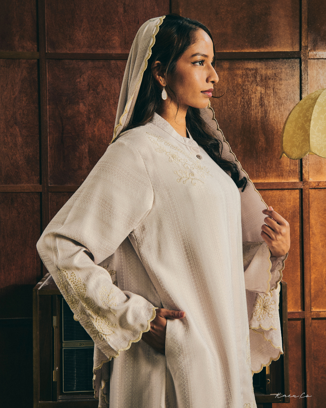 Som in Oat + FREE Selendang | Baju Kurung Sulam Klasik Raya 2026