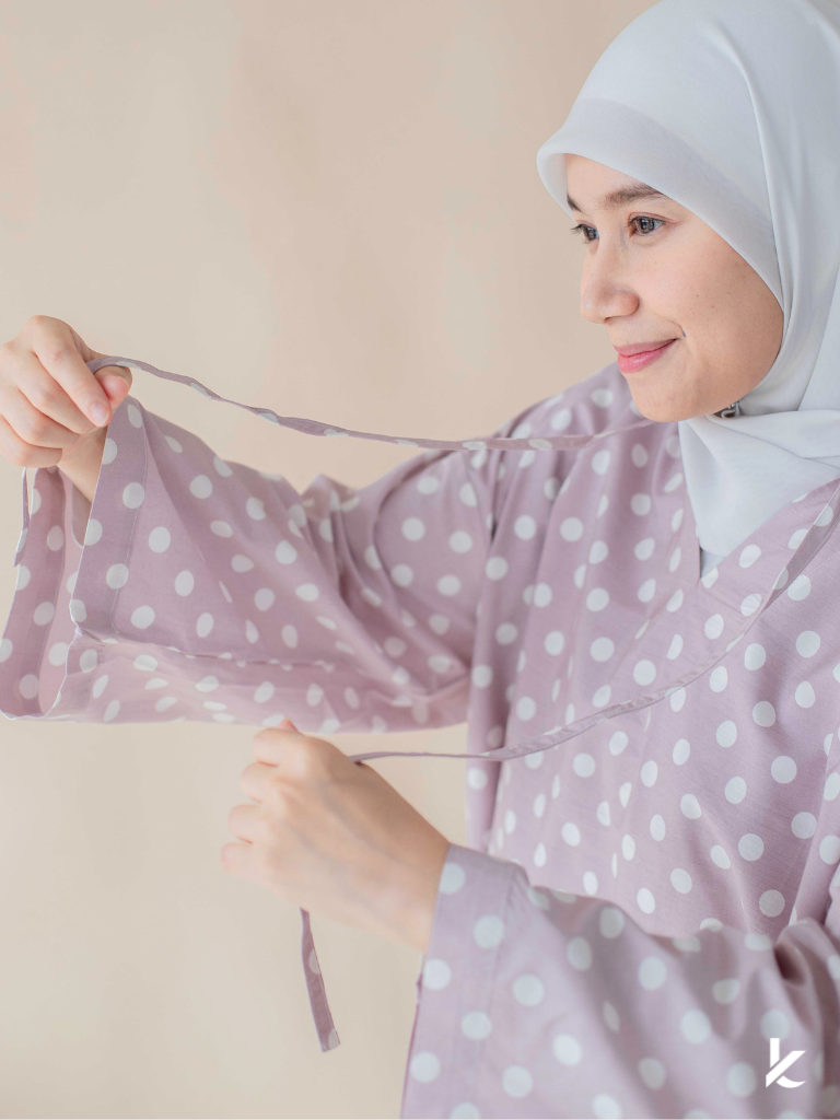 Ease Top in Lilora