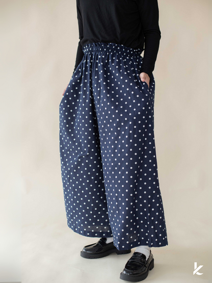 Ordinaire Pant in Midnight