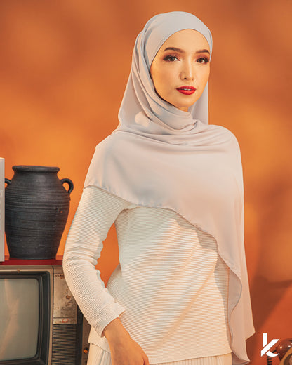 Classe In Frosted Grey