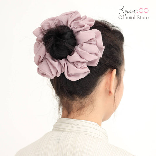 Fluff Scrunchie in Primrose Pink