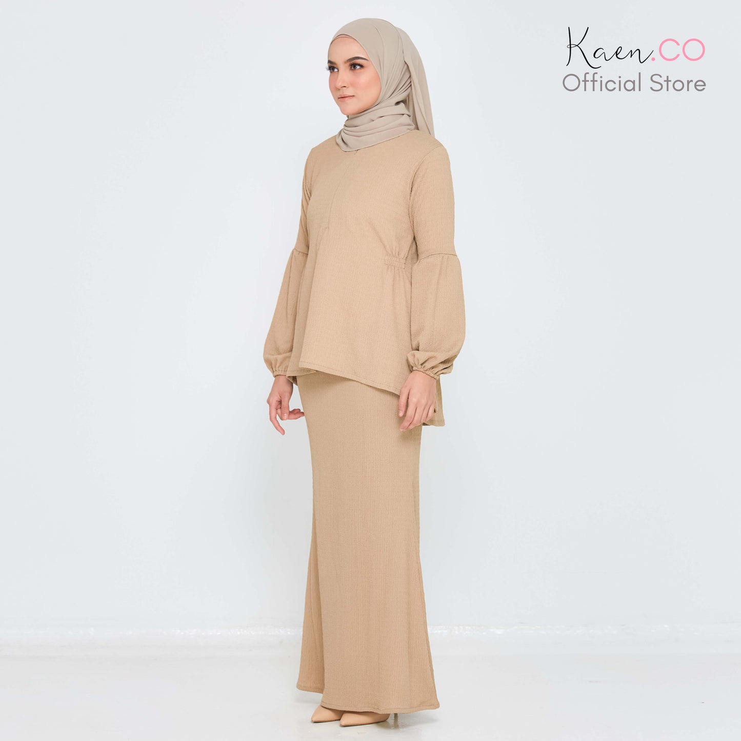 Safia in Matte Gold