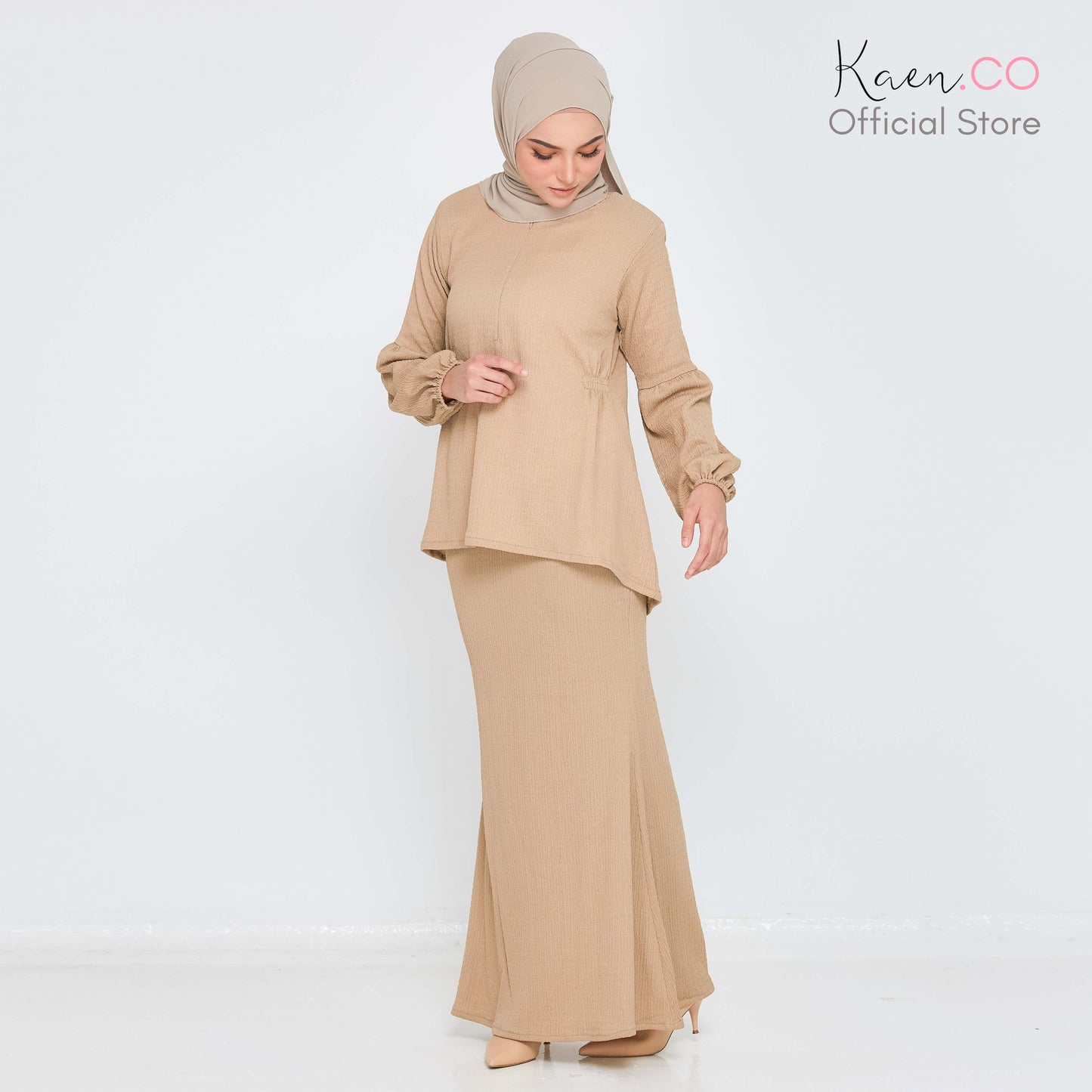 Safia in Matte Gold