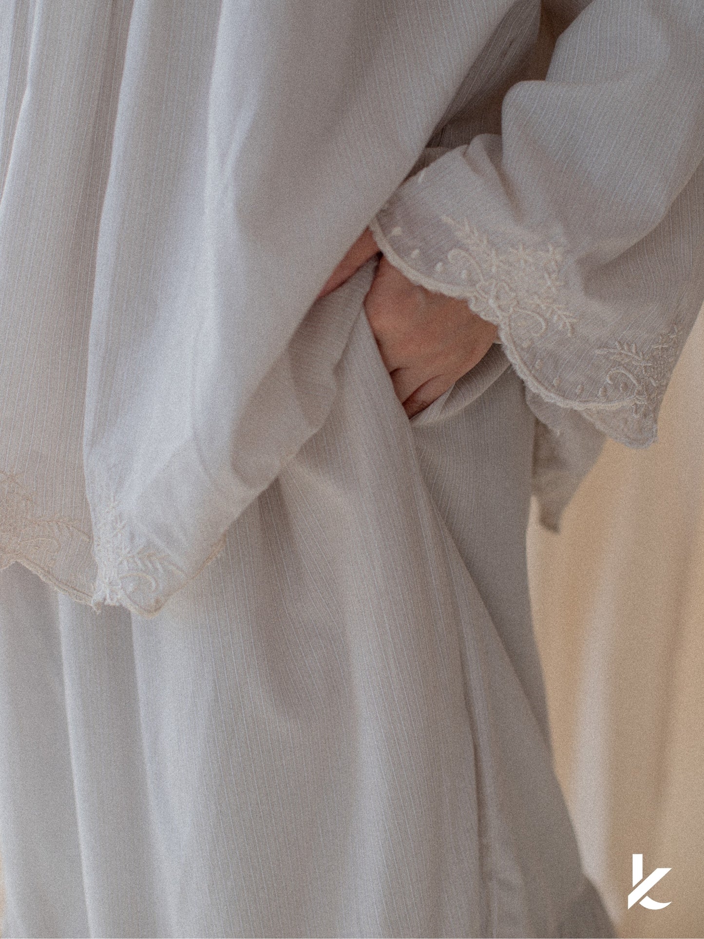 Cutesy Set in Ivory