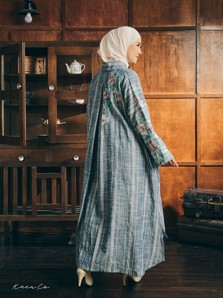 Kebarung Linen Mun in Elara | Kebaya + Kurung Sulam Klasik Raya 2026