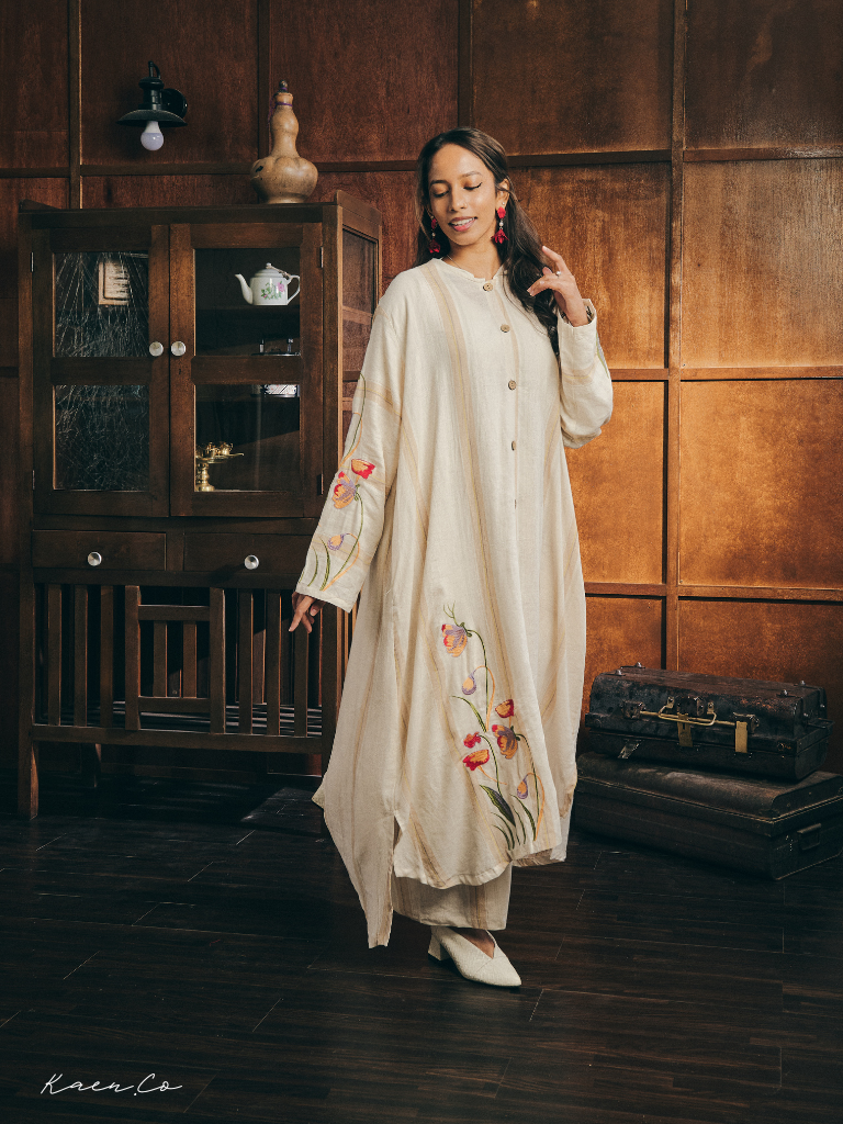 Kebarung Linen Mun in Floria | Kebaya + Kurung Sulam Klasik Raya 2026