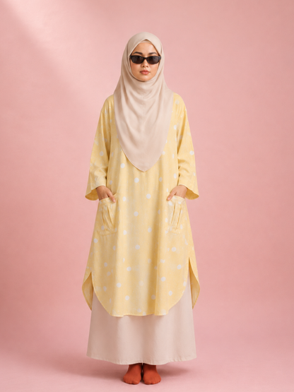 Gamis in Custard