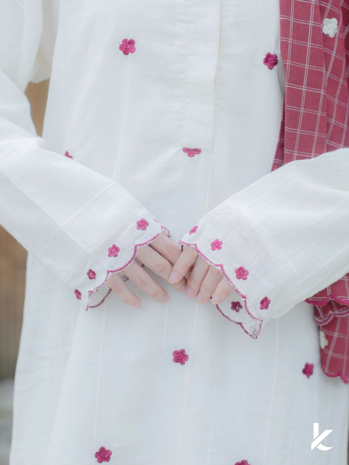 [AS IS] Laima Kurung Kesumba + FREE Selendang | Baju Kurung Sulam Klasik 2025
