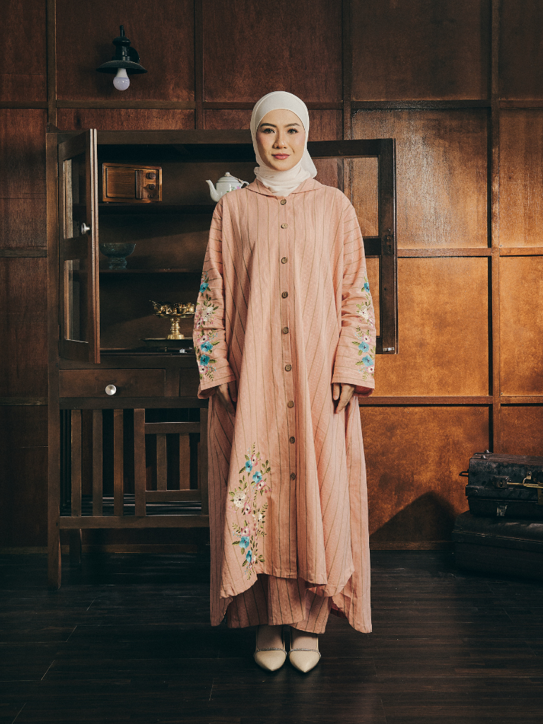 Kebarung Linen Mun in Meliora | Kebaya + Kurung Sulam Klasik Raya 2026