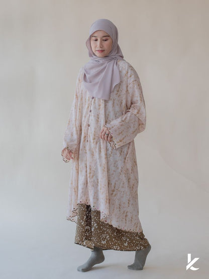 [TOP ONLY] Darcy Kurung in Autumn
