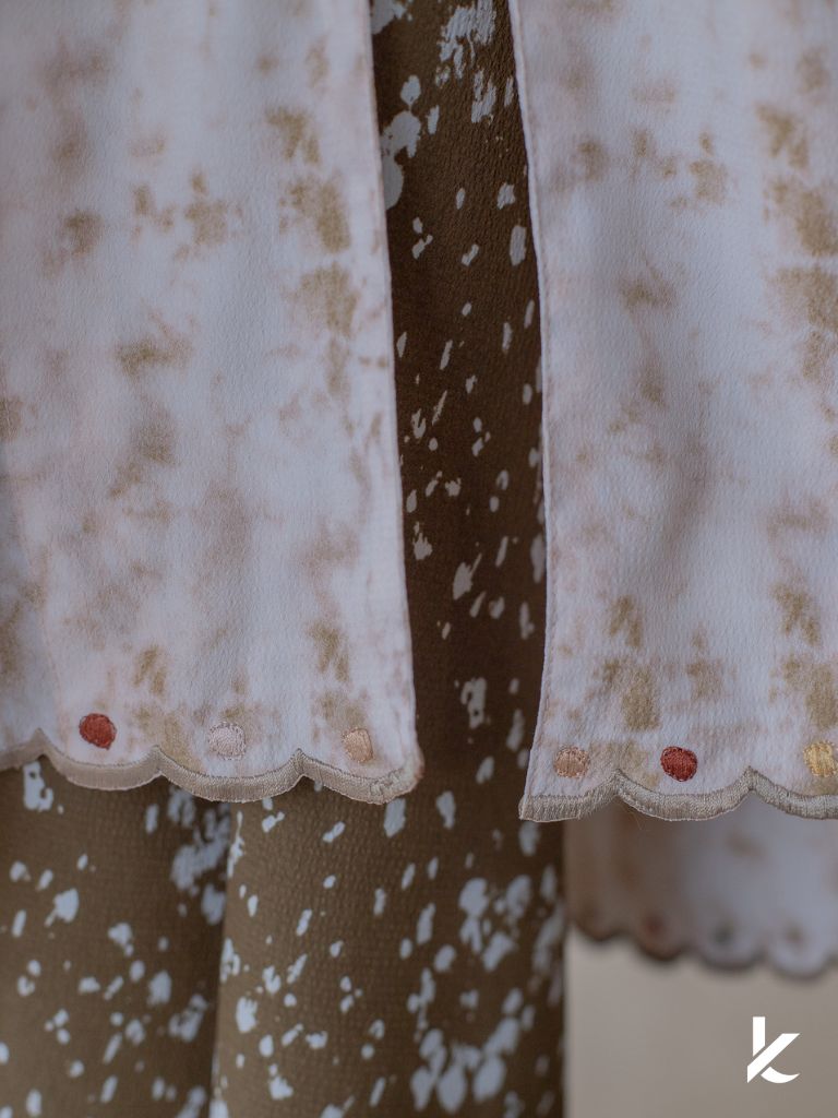 [TOP ONLY] Darcy Kurung in Autumn