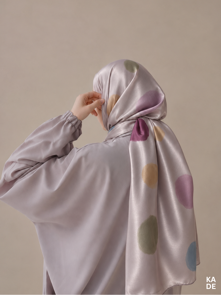 Satin Shawl in Polka