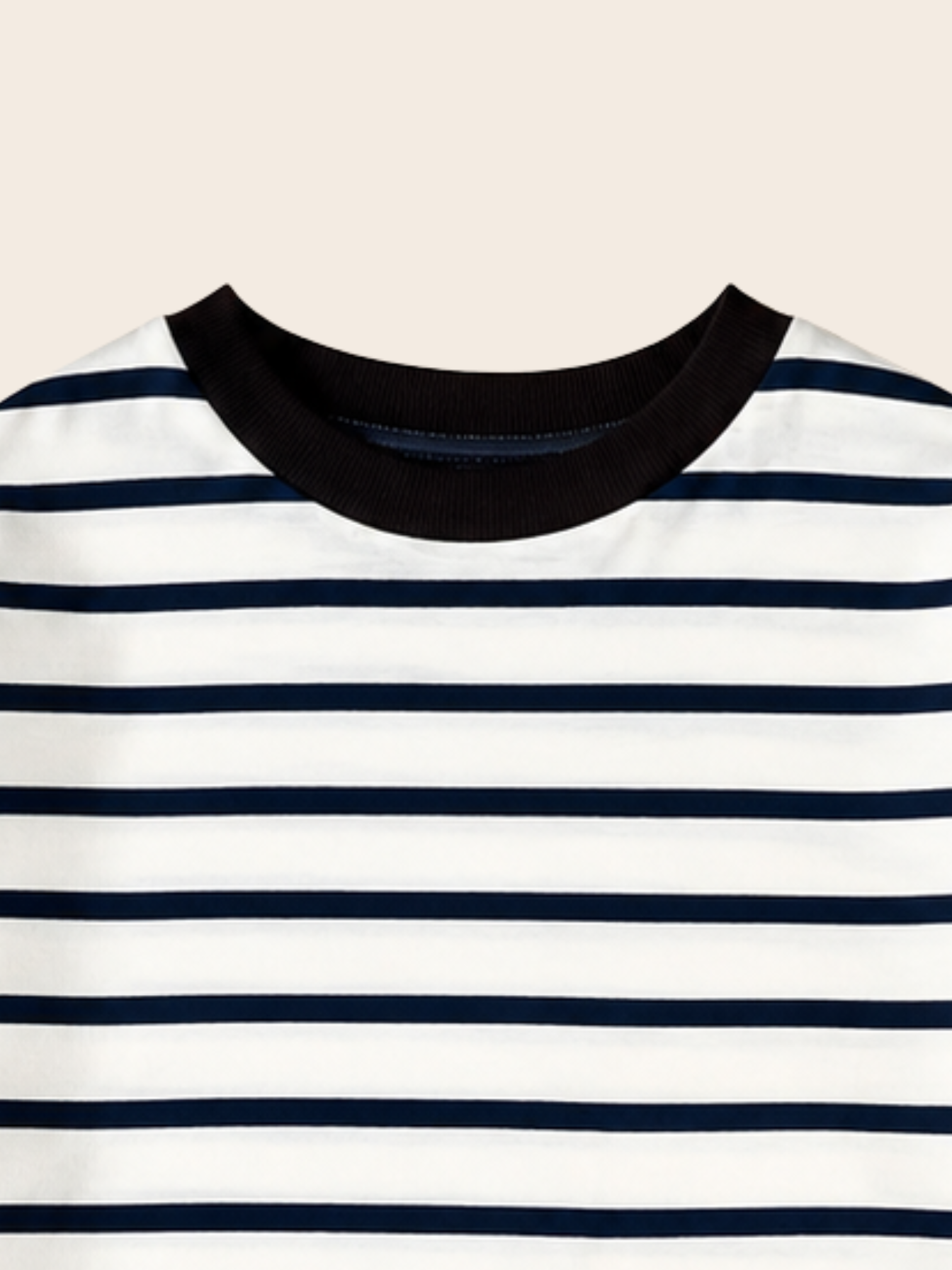 Patchie Tee in Vela
