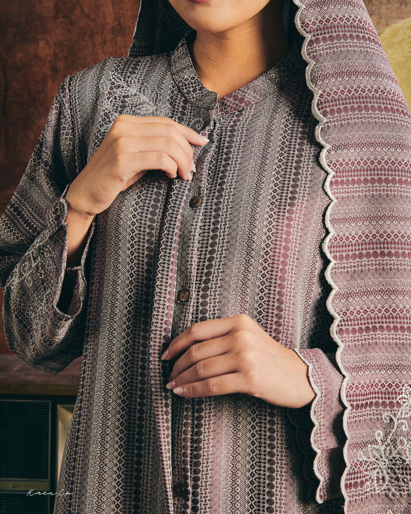 Som in Burgundy + FREE Selendang | Baju Kurung Sulam Klasik Raya 2026