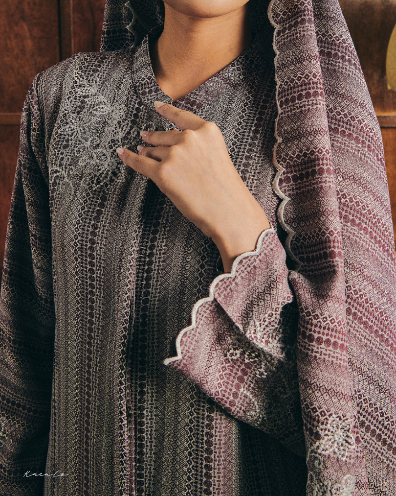 Som in Burgundy + FREE Selendang | Baju Kurung Sulam Klasik Raya 2026