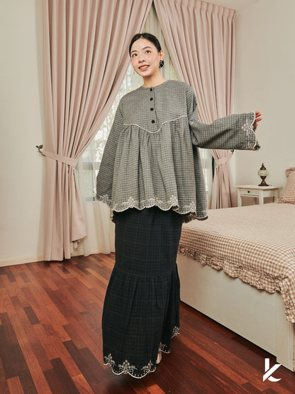 Cutesy Set in Amaya