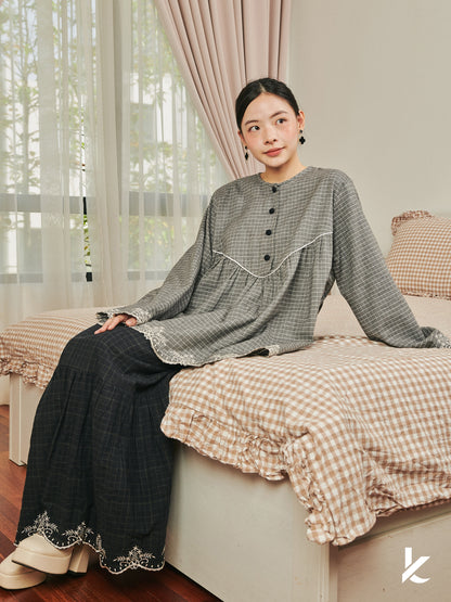 Cutesy Set in Amaya