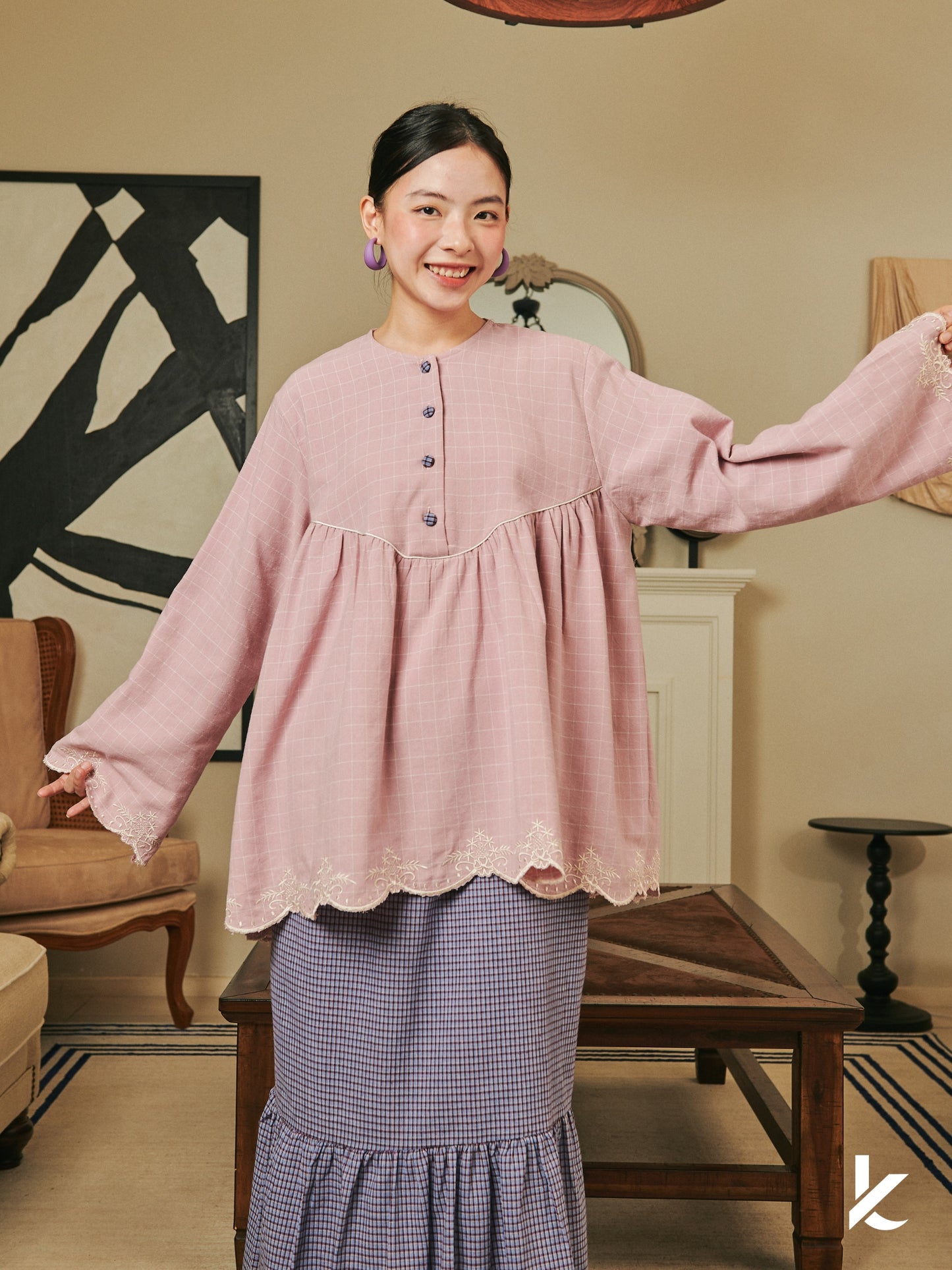Cutesy Set in Alira