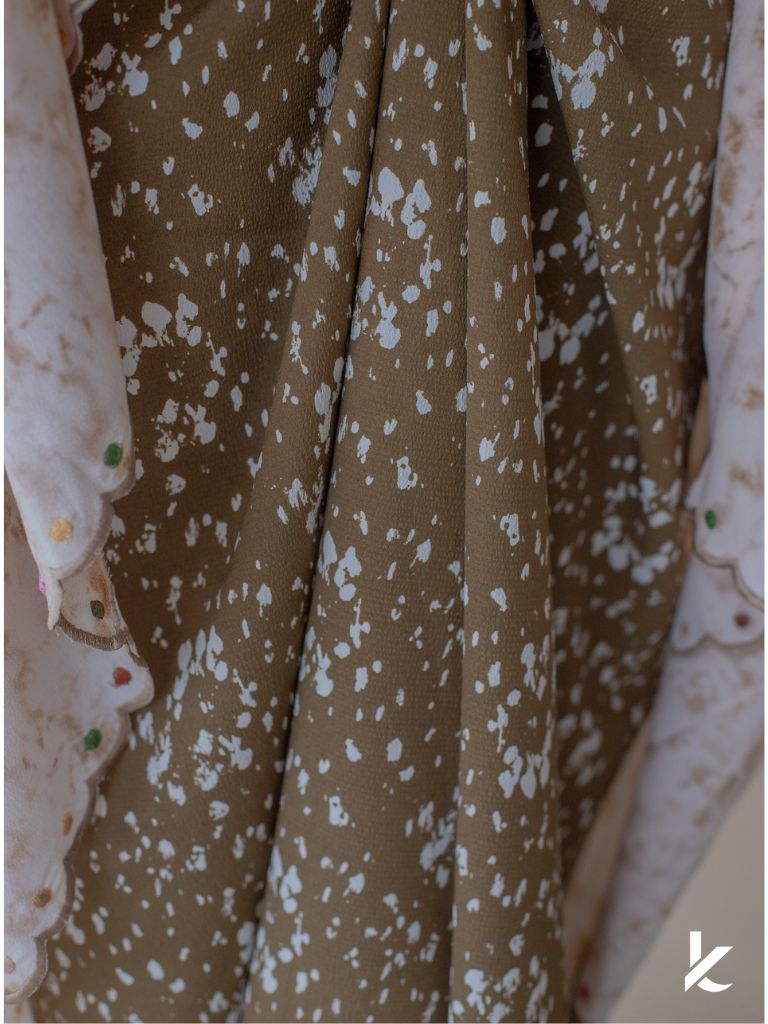 [TOP ONLY] Darcy Kurung in Autumn
